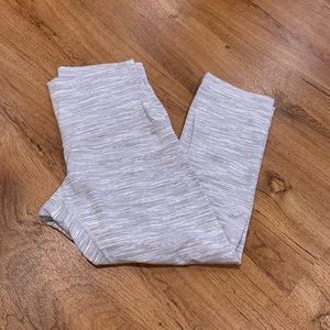 Lululemon Wunder under 21” crops